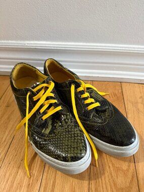 $220 Retail Andrea Conti Snake Embossed Leather Sneakers Size 41